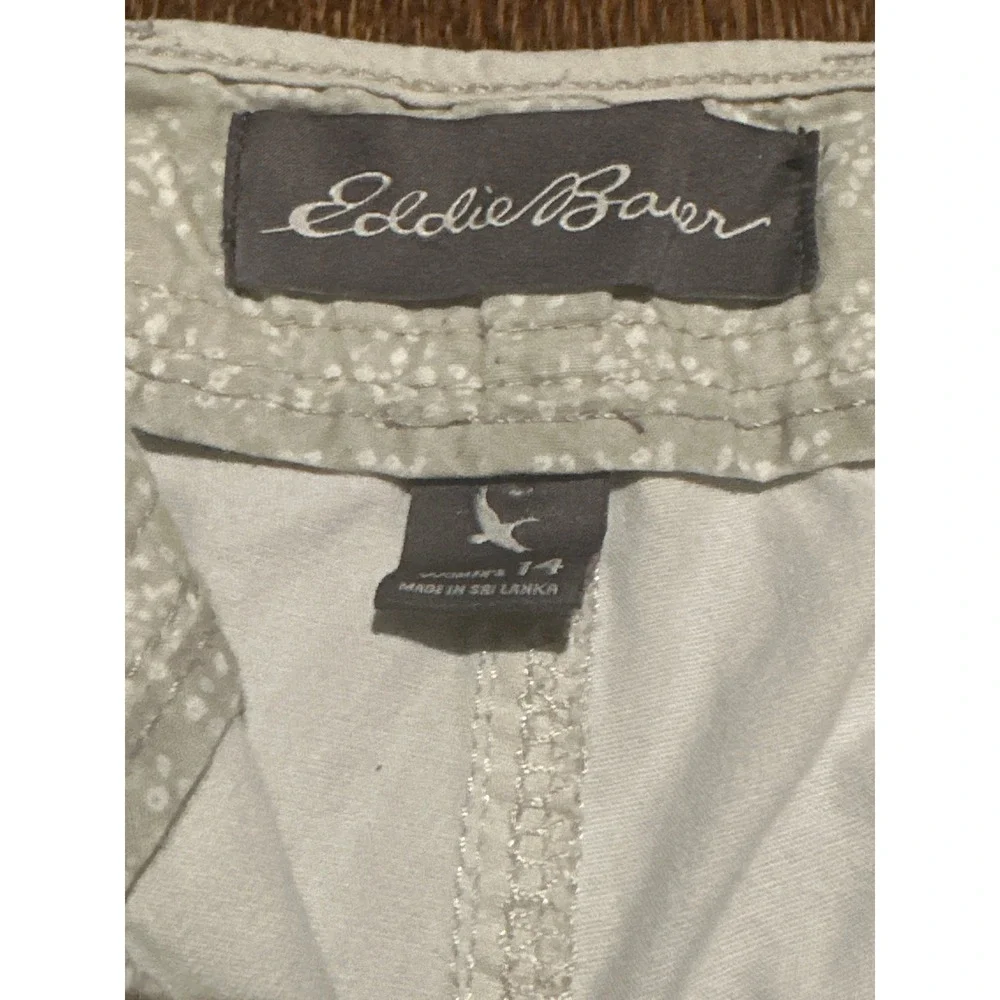 Eddie Bauer Womens 14 Off White Cotton Casual Chino Shorts Preppy
